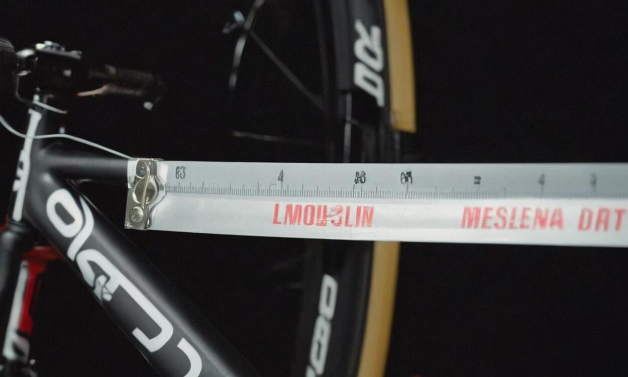 Jak się mierzy rozmiar ramy w rowerze